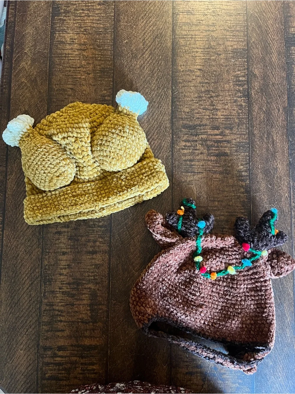 2 baby hats Thanksgiving turkey Christmas reindeer photo props 6-12 months